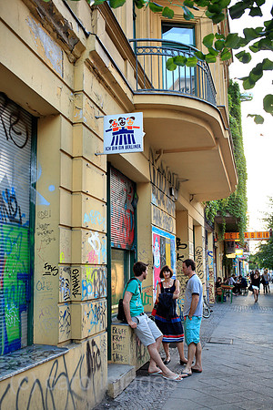 00P130717D011CAROE.JPG