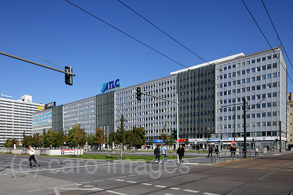00P130928D185CAROE.JPG