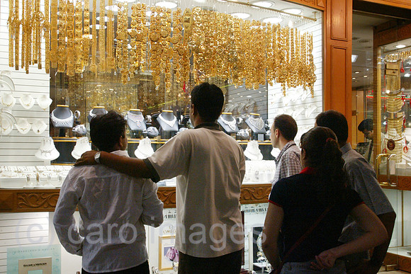 00S040326D051CARO.JPG