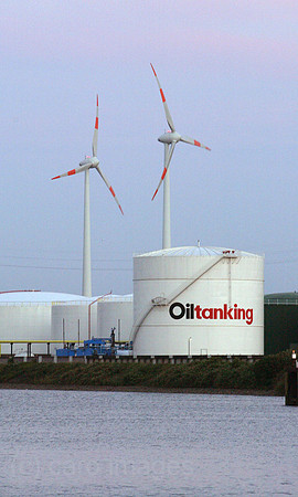 00S040628D024CARO.JPG