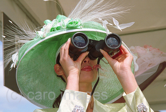 00S40929CARO.JPG