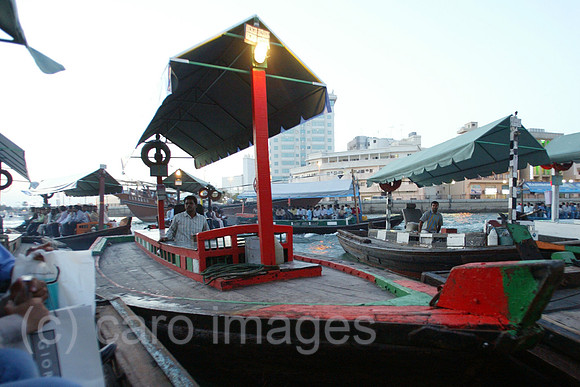 00S040326D041CARO.JPG
