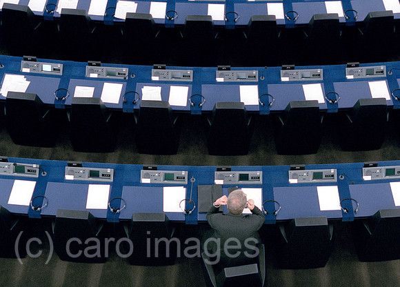 00R099622CARO.JPG
