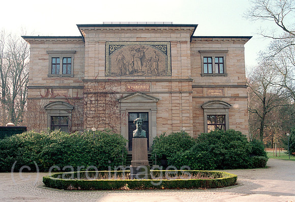 00R100209CARO.JPG
