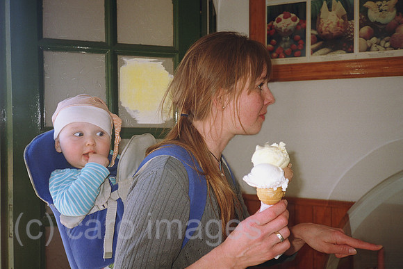 00S19822CARO.JPG