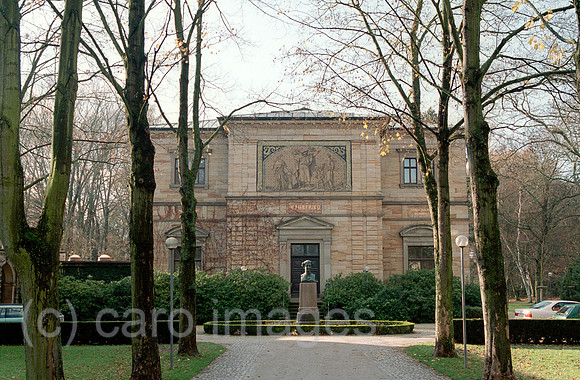 00R100206CARO.JPG