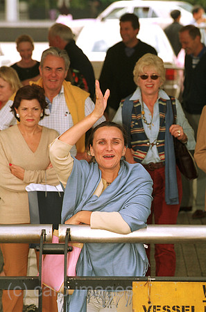 00S02205CARO.JPG