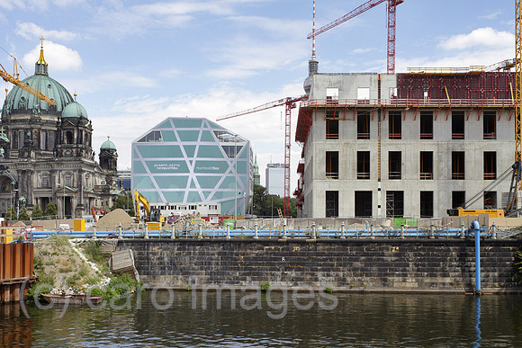 00P140809D251CAROE.JPG
