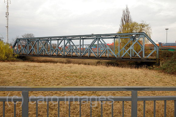 00P140322D034CAROE.JPG