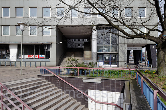 00P140322D016CAROE.JPG