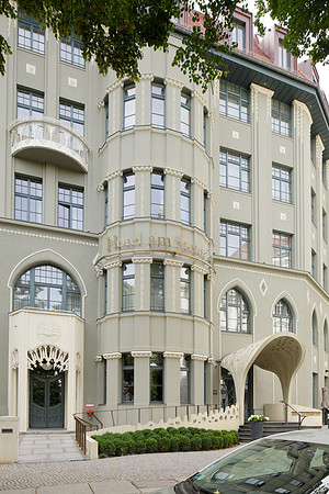 00P140627D061CAROE.JPG