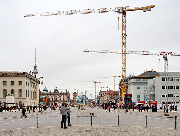 00P140215D059CAROE.JPG