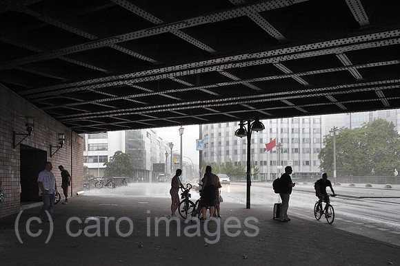 00P140809D260CAROE.JPG