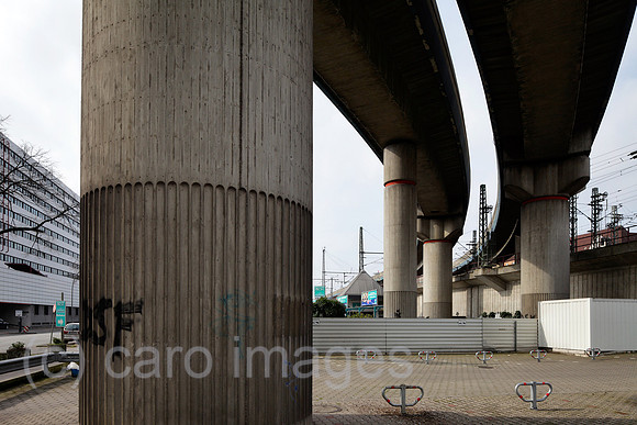 00P140322D010CAROE.JPG