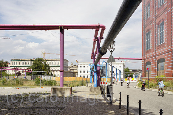 00P140809D249CAROE.JPG