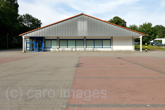 00P140526D147CAROE.JPG