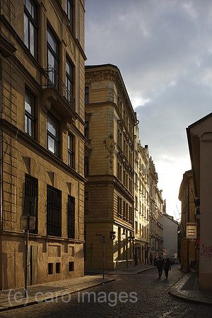 00P140817D027CAROE.JPG