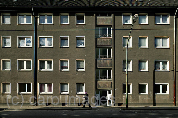 00P091014D212CAROE.JPG