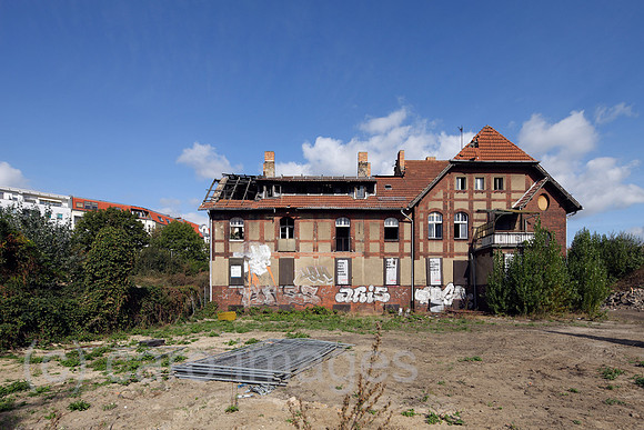00P090925D099CAROE.JPG
