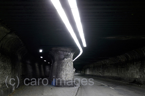 00P091015D305CAROE.JPG