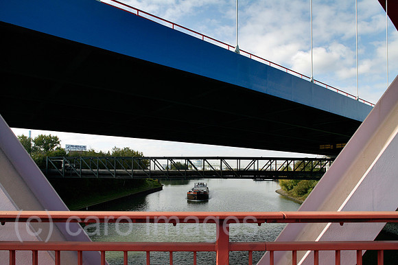 00P091014D226CAROE.JPG