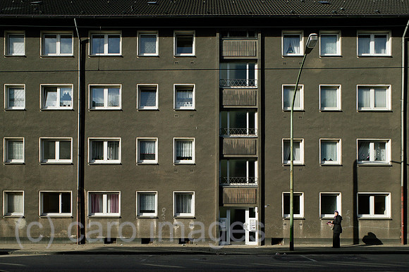 00P091014D211CAROE.JPG
