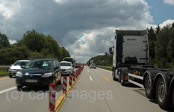 00S110701D226CAROE.JPG
