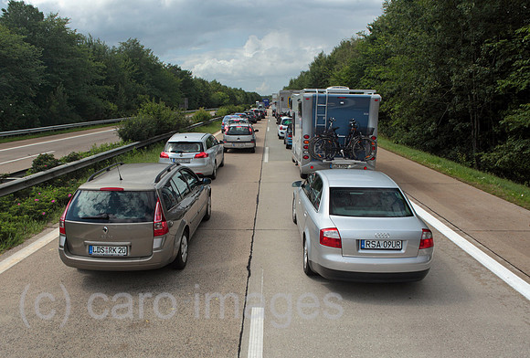 00S110701D210CAROE.JPG