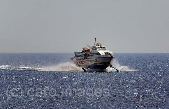 00S110713D018CAROE.JPG