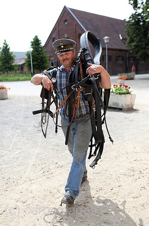 00S100625D024CAROE.JPG