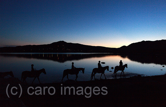 00S100802D123CAROE.JPG
