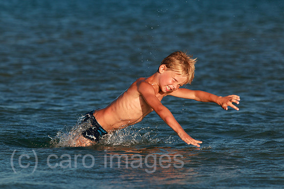 00S100729D035CAROE.JPG