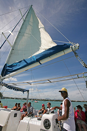 0PR080114D036CAROE.JPG