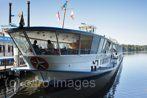00P120814D120CAROE.JPG