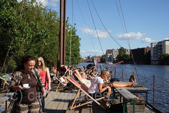 00P120812D082CAROE.JPG