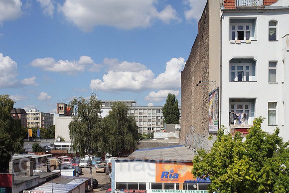 00P120814D156CAROE.JPG