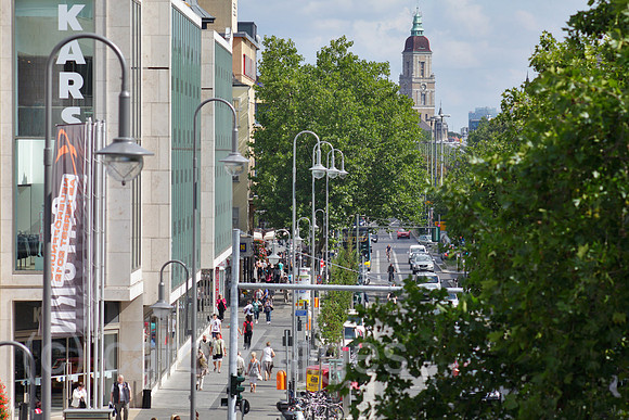 00P120815D176CAROE.JPG