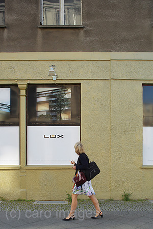 00P120814D112CAROE.JPG