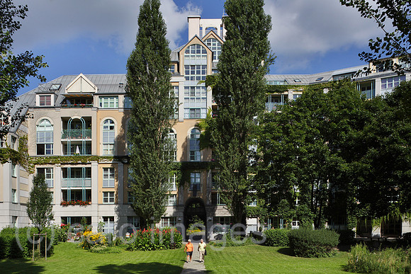 00P120814D139CAROE.JPG
