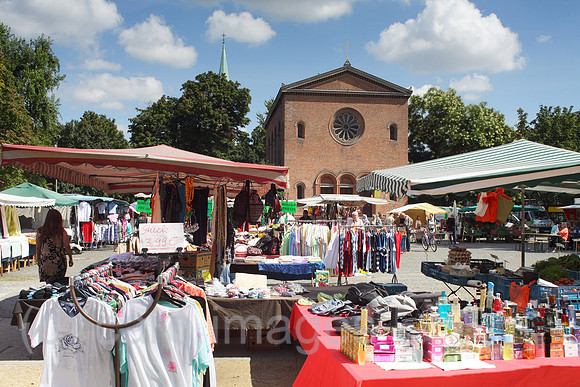 00P120814D151CAROE.JPG