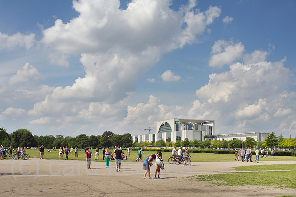 00P120804D436CAROE.JPG