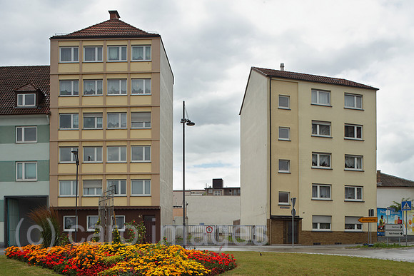 00P120712D047CAROE.JPG