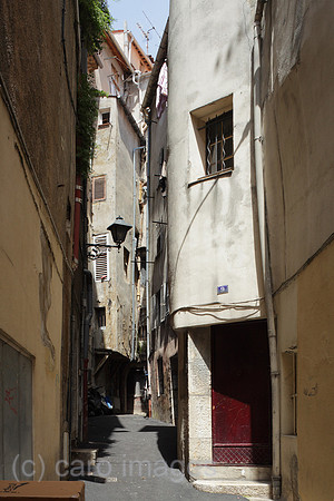 00P120628D237CAROE.JPG