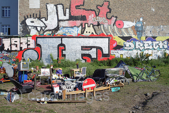00P120804D474CAROE.JPG