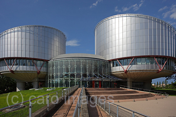 00P120710D343CAROE.JPG