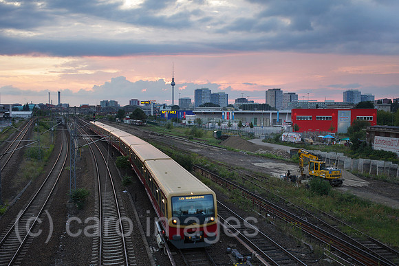 00P120728D412CAROE.JPG