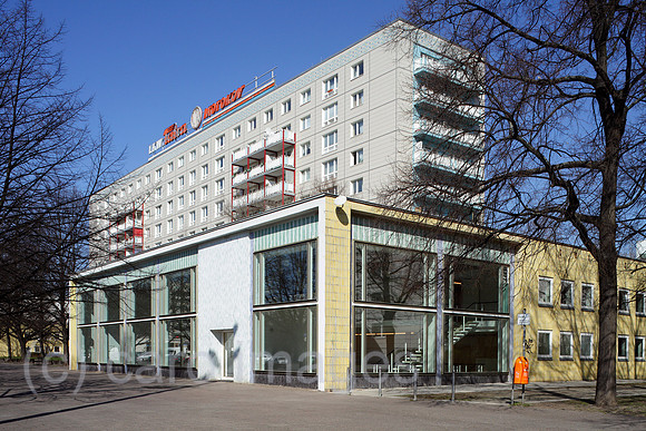 00P120322D020CAROE.JPG