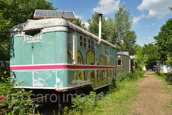 00P120617D180CAROE.JPG