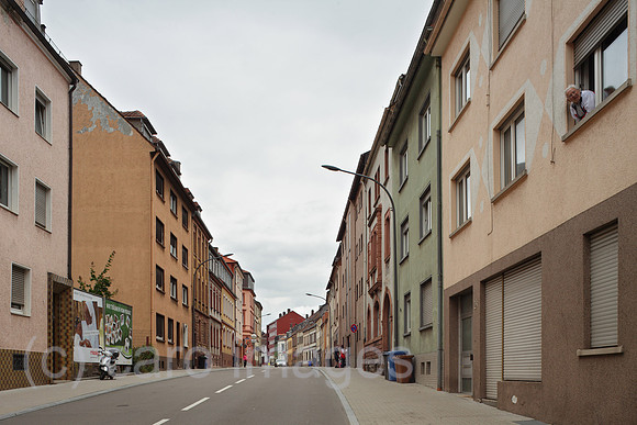 00P120712D039CAROE.JPG