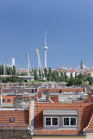 00P120719D127CAROE.JPG